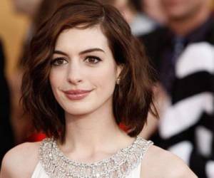 La actriz Anne Hathaway y su esposo, el diseñador de joyas Adam Shulman, estarían esperando a su primer hijo.