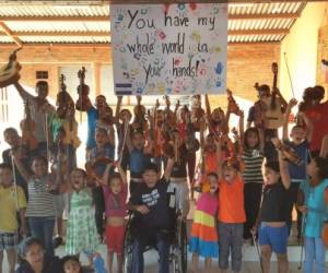 El Proyecto Judá beneficia particularmente a niños de Teupasenti, en El Paraíso. Ellos son la voz de la infancia hondureña.