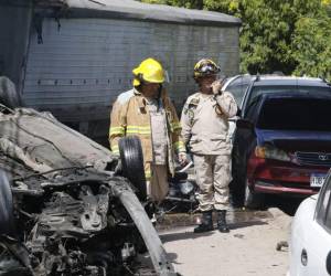 El misterio sobre el paradero del conductor de la rastra que el viernes 25 de noviembre causó un terrible accidente vial que dejó muertos, heridos e incontables daños económicos está cerca de resolverse, según los más recientes datos obtenidos por las autoridades, además, con las horas salen a la luz nuevos detalles que podrían explicar lo ocurrido.