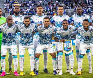 La Selección de Honduras debuta en la Copa 2023 ante la favorita México en un partido que promete ser de alto voltaje. Diego Vázquez busca arrancar con el pie derecho en el estreno de la Bicolor y mandará a la cancha un once con algunas sorpresas.