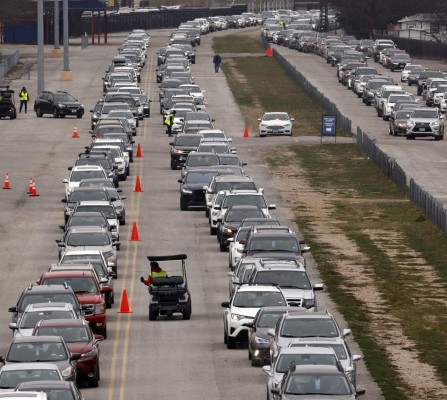 Impactantes imágenes del aparatoso accidente de 75 carros en autopista de Texas