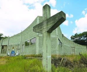 El proyecto de construcción del templo Santa María Goretti avanza a paso lento, solo con el apoyo de la comunidad religiosa de la Residencial Alemán. Requieren de ayuda de la Iglesia Católica.