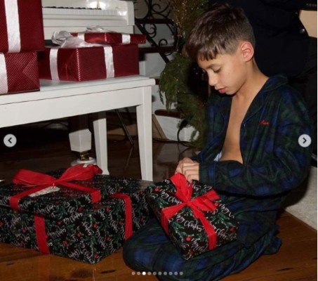 Jennifer López y Alex Rodríguez comparten fotos navideñas en Instagram