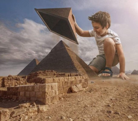 Experto en Photoshop convierte las fotos de su hijo en obra de arte