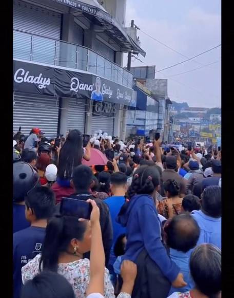 Así fue el multitudinario funeral de Farruko Pop en Guatemala