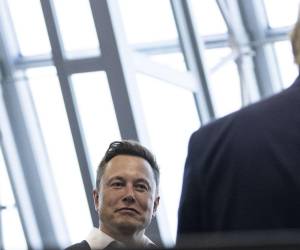 Donald J. Trump dijo que Elon Musk encabezará una comisión de eficiencia gubernamental si es electo Presidente. (Alex Brandon/Associated Press)