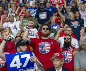 La campaña de Trump ha estado cortejando a los electores varones jóvenes. Un mitin en agosto. (Doug Mills/The New York Times)