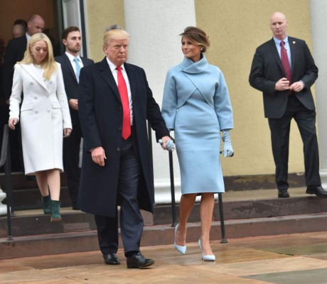 Los looks de Melania antes y durante investidura de Trump