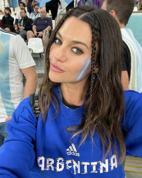 El “look cábala” de Antonela Roccuzzo que muchas influencers usan en el Mundial de Qatar 2022