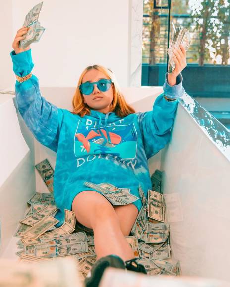 Lil Tay, la polémica rapera de 14 años que murió de forma “trágica” junto a su hermano