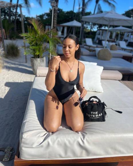 Shanee Mclaughlin, novia de Romell Quioto, deslumbra con fotos en la playa