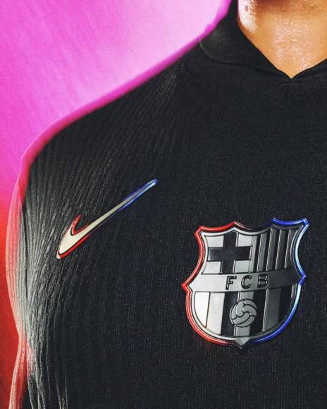 Barcelona presenta uniforme de visita para temporada 2024-2025