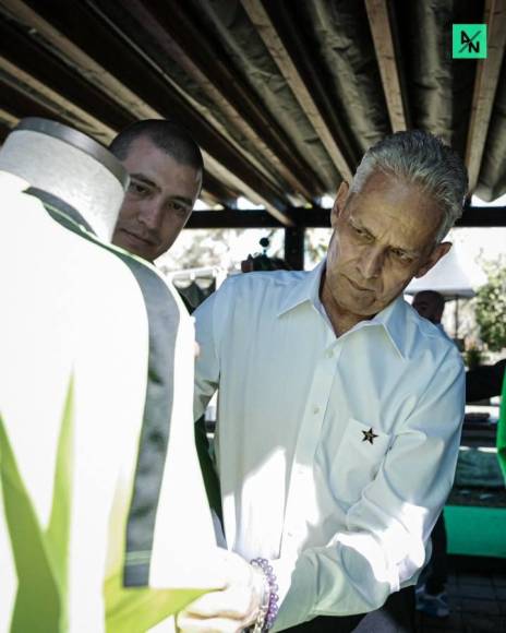 Reinaldo Rueda es homenajeado junto a otras leyendas del Atlético Nacional de Colombia