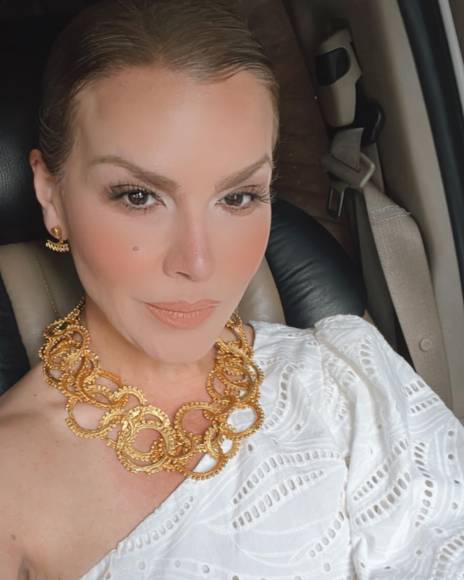 Olga Tañón desafía el tiempo: así luce a sus 56 años tras su cirugía de bypass