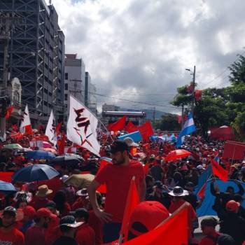 El partido Libre convocó a todos sus militantes a unirse a una masiva movilización en apoyo a las decisiones tomadas por el gobierno de Castro