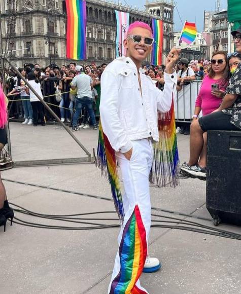 ¿Qué famosos asistieron a la marcha del Pride 2022 en México?