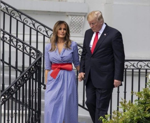 Melania Trump: Una mujer que no duerme con su marido, poderosa e influyente (Biografía) 