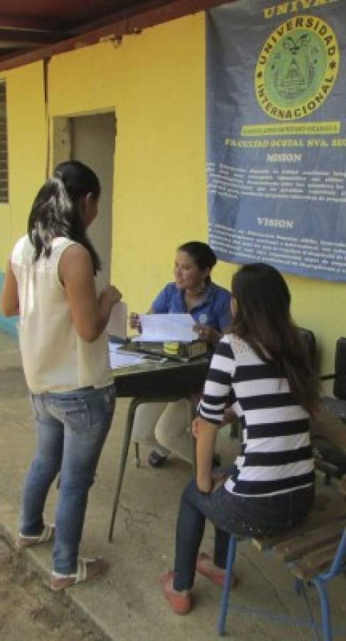 Unos 300 universitarios migran a Nicaragua para estudiar posgrados