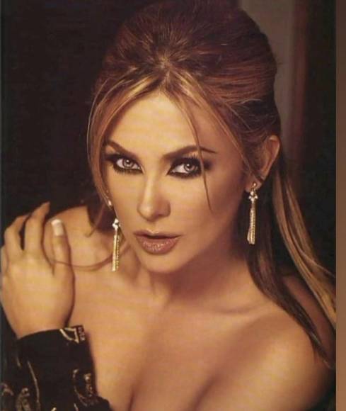 Aracely Arámbula luce despampanante a sus 48 años