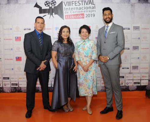 FOTOS: Elegancia y estilo en la gala del Festival de Cortometrajes de EL HERALDO 2019