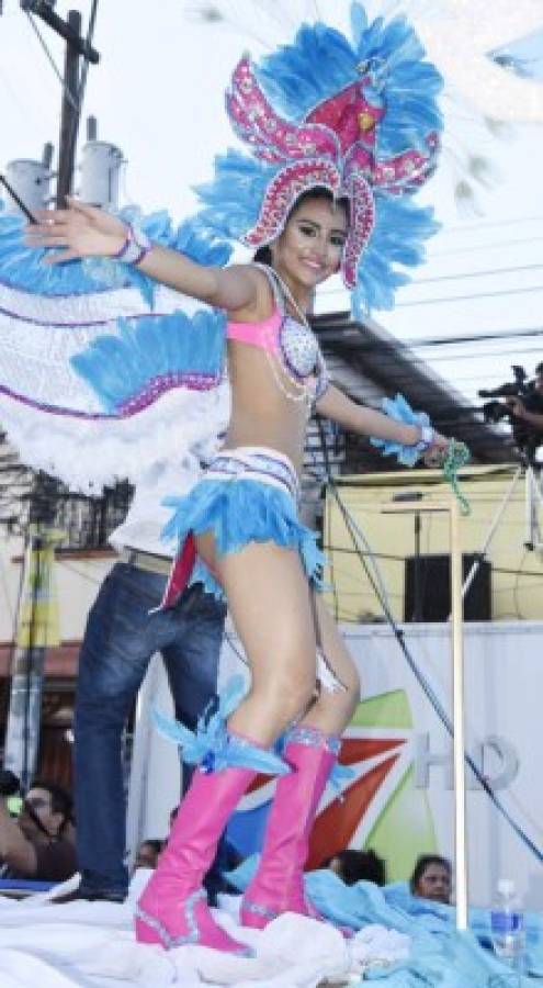 Una verdadera fiesta se vivió en el carnaval de La Ceiba