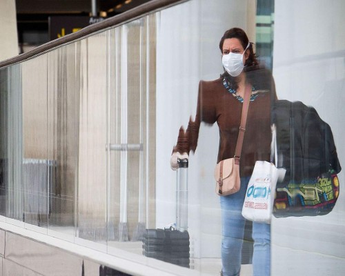 Alarma y calles vacías, las imágenes de la cuarentena en España