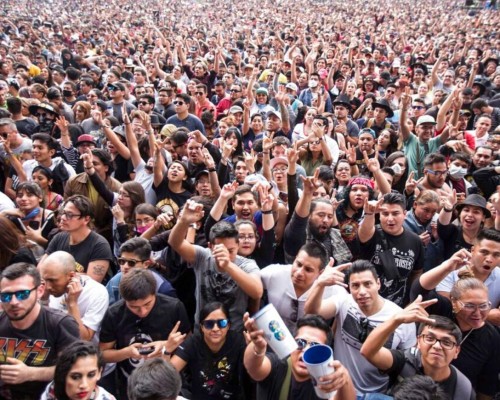 FOTOS: ¿Por qué la gente sale a la calle a desafiar al Covid-19?