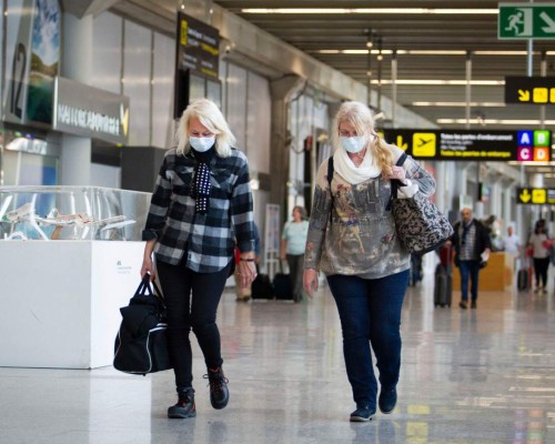 Alarma y calles vacías, las imágenes de la cuarentena en España