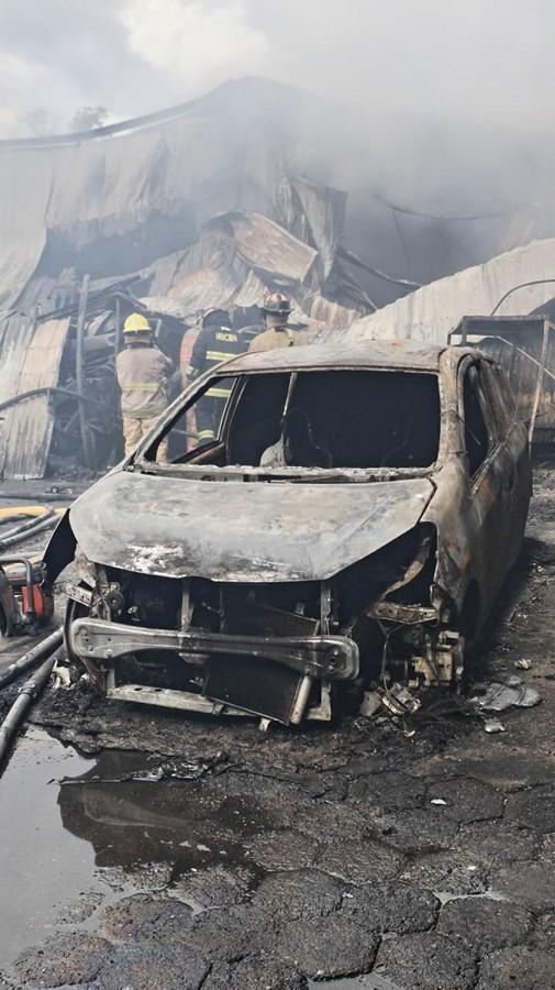 Primeras imágenes de los daños tras pavoroso incendio en El Prado