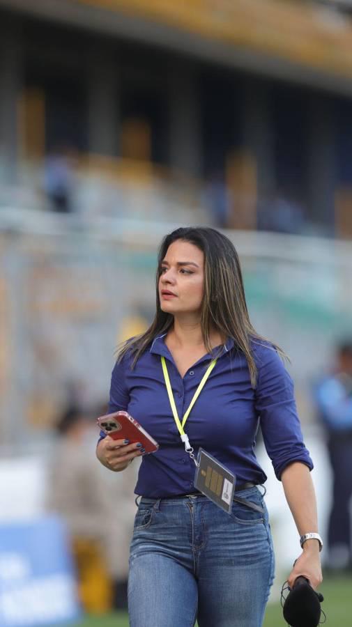 Presentadoras catrachas que embellecen previa del Honduras vs México en San Pedro Sula