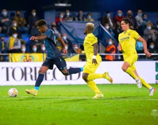 Triplete histórico del Choco Lozano con el Cádiz dejó estas imágenes imborrables