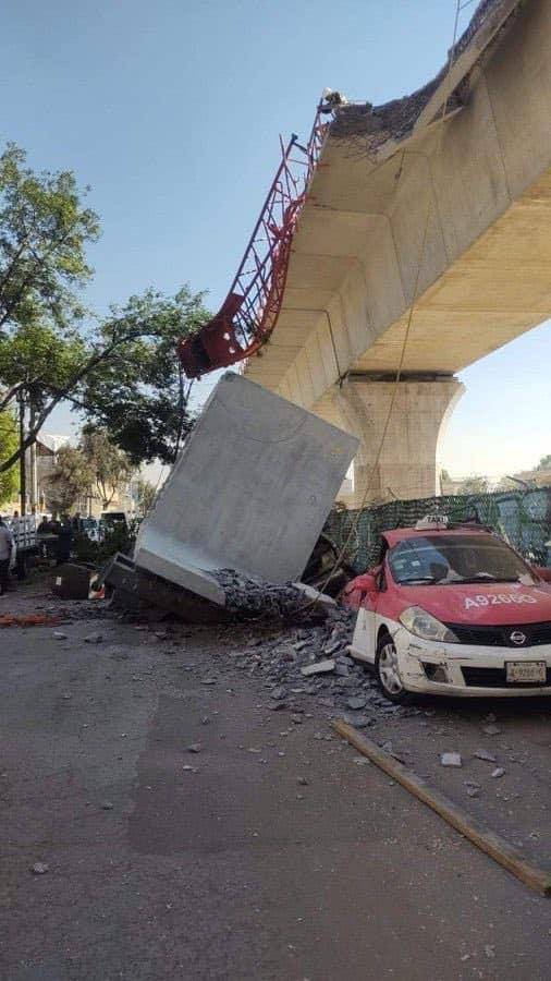 Así quedó la escena tras la caída del enorme pedazo de concreto.