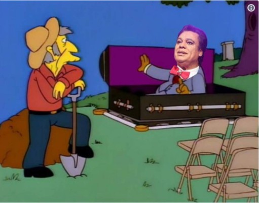 Memes se burlan de supuesta reaparición del fallecido cantante Juan Gabriel