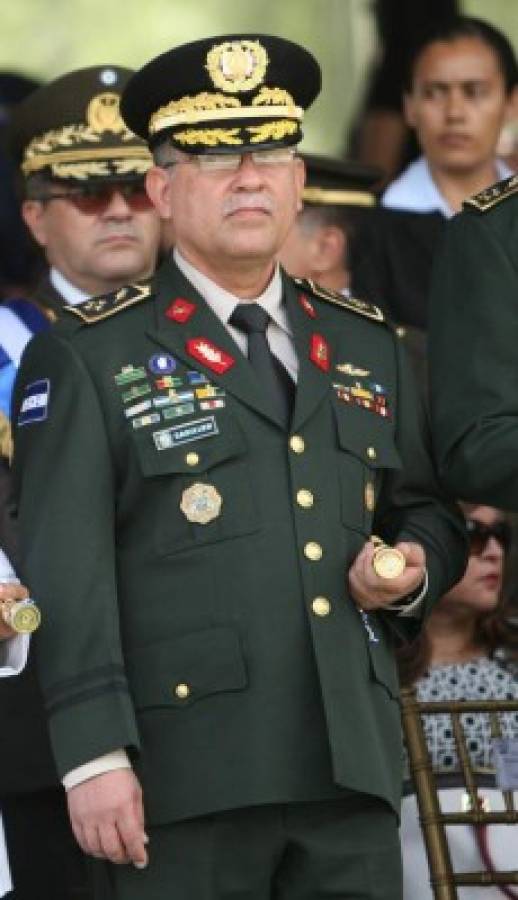 Traspaso de mando del coronel Fredy Santiago Díaz Zelaya y ascensos en las FFAA