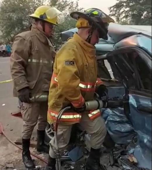 Destrozos y luto: el accidente que cobró la vida de una familia en cuesta de La Virgen