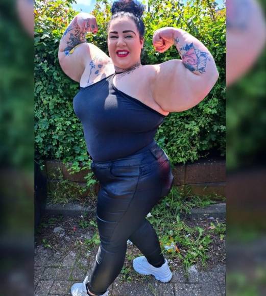 Jackie Koorn, la mujer con los brazos más grandes que Schwarzenegger