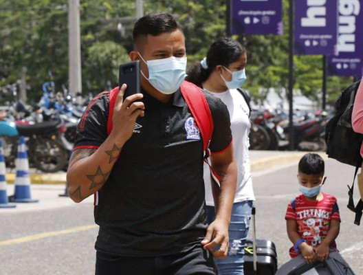 Olimpia viajó con 14 bajas a su gira por Estados unidos (FOTOS)