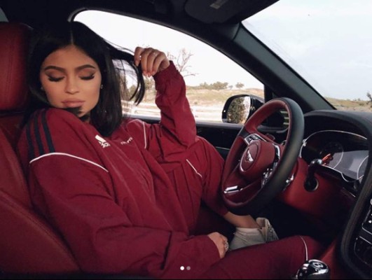 FOTOS: Así presume Kylie Jenner su enorme fortuna en las redes sociales