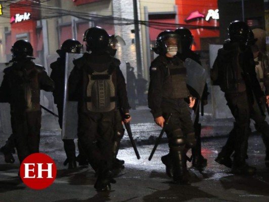 Así se apostó la resistencia frente al aeropuerto Toncontín en apoyo a Mel Zelaya