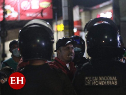 Así se apostó la resistencia frente al aeropuerto Toncontín en apoyo a Mel Zelaya