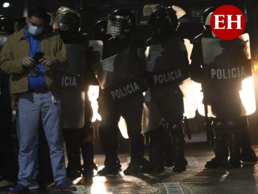 Así se apostó la resistencia frente al aeropuerto Toncontín en apoyo a Mel Zelaya