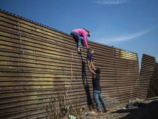 Las imágenes que no podemos olvidar de la caravana de migrantes hondureños en 2018