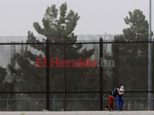 FOTOS: Niños también se aferran al 'sueño americano' de sus padres que migran hacia EEUU