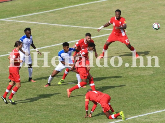 La mejores fotos de Honduras contra Canadá por el pase a la hexagonal