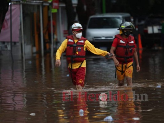 FOTOS: El caos provocado por las lluvias en la populosa Kennedy