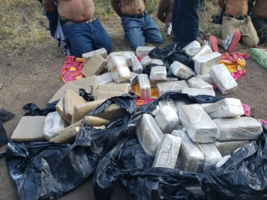 Armas, drogas y sicarios, lo encontrado en el campamento de la MS (Fotos)