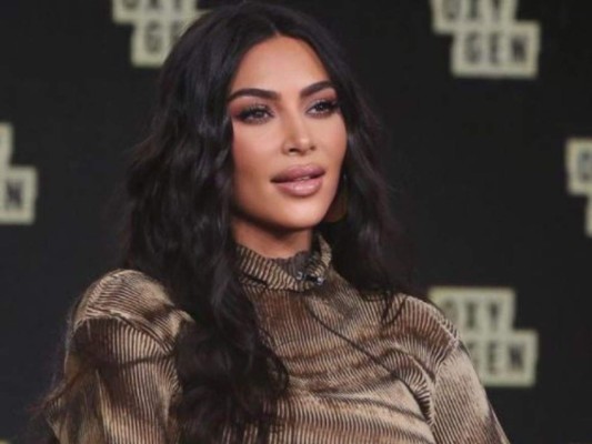 De asistente a millonaria empresaria: El camino de Kim Kardashian hacia la fama