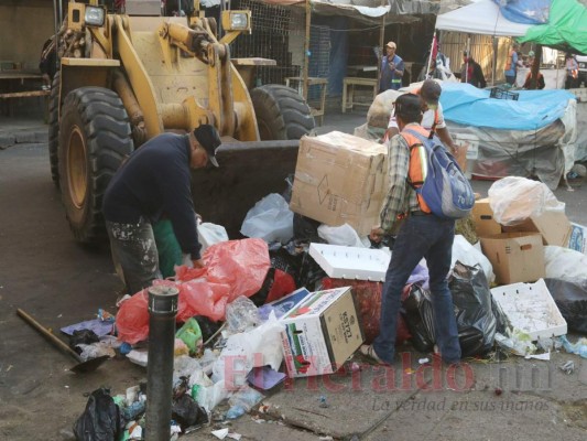 ¡Seamos más limpios! Capitalinos reciben el 2020 con la ciudad inundada de basura