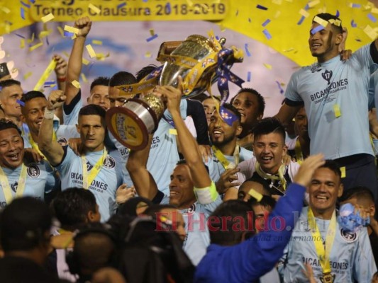 FOTOS: La celebración de Motagua tras conquistar la copa 17 ante Olimpia