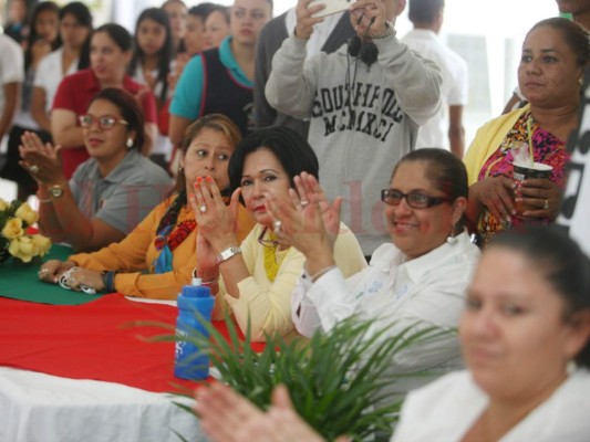 ¡Orgullo! El Instituto Central Vicente Cáceres celebra su 139 aniversario